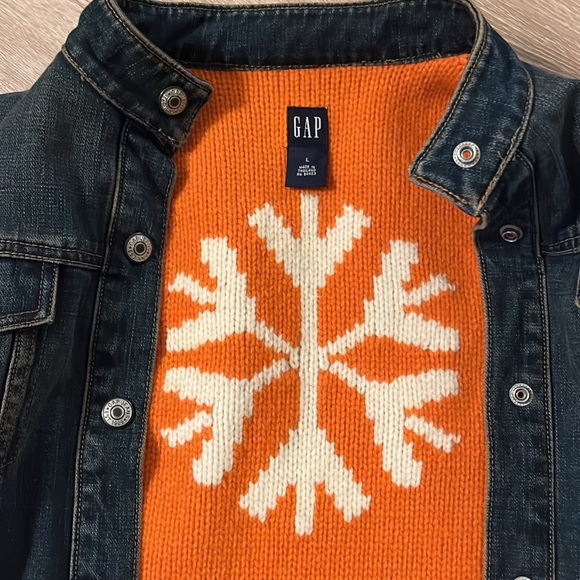 Vintage GAP Denim Jacket Orange Lambs’Wool Lining with White Snowflake Size L - Picture 2 of 11